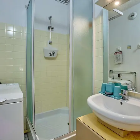 Lumineux 23 M², 2 Personnes, Animaux Admis, Parking - Fr-1-841-75 아파트